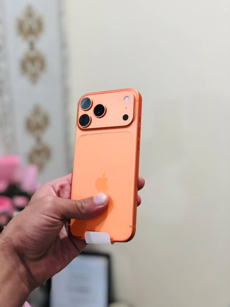 IPHONE 17 PROMAX SILVER X/A MODEL (512) GB 6