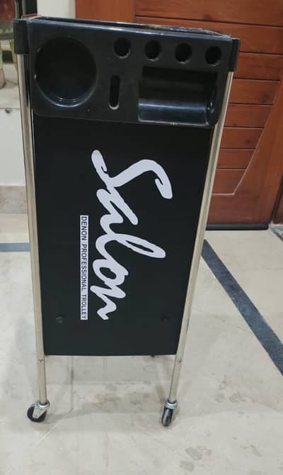 Saloon Trolly / Makeup Trolly