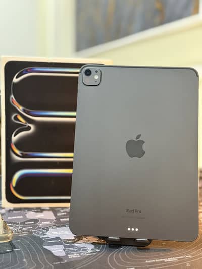 Apple iPad Pro M4 (256GB) – Space Black | Like New