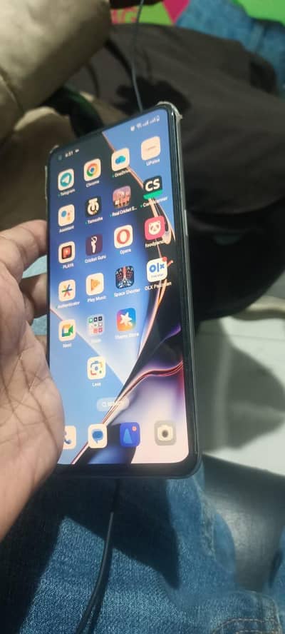 Oppo Reno 5 with box charger