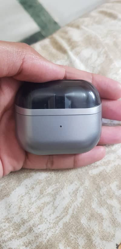 SAMSUNG GALAXY EARBUDS