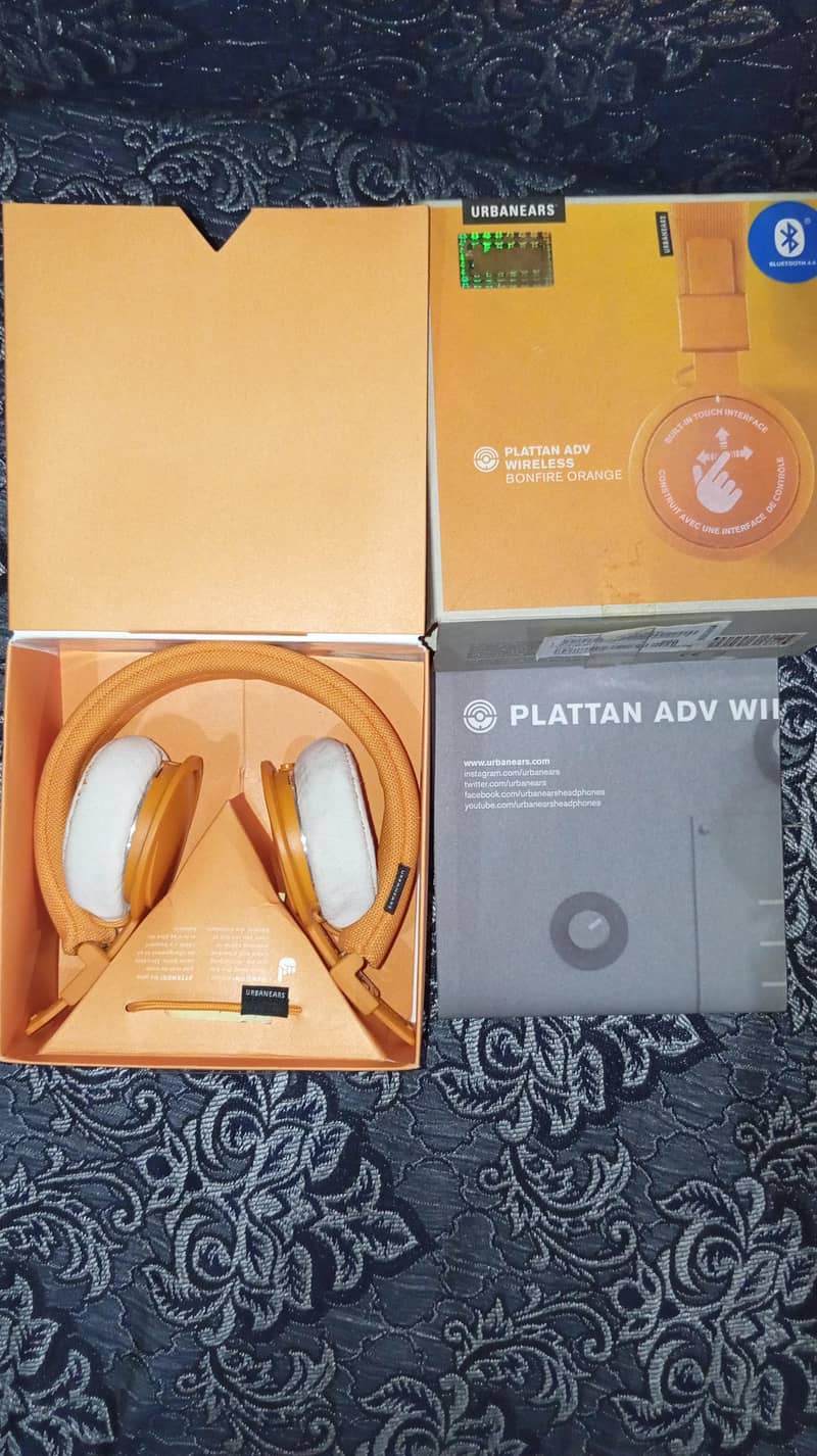 Headphones wireless Bluetooth & wired & touch controller 0