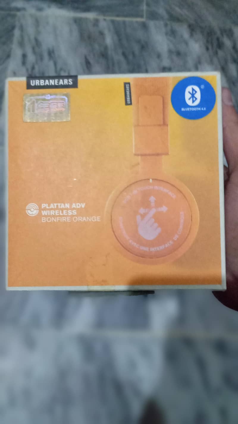 Headphones wireless Bluetooth & wired & touch controller 2