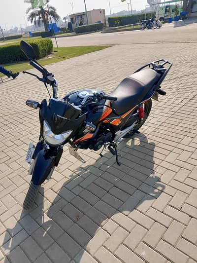 HONDA CB150f very lush condition like as it New