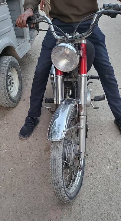 Honda 125 model 82 Hyderabad no