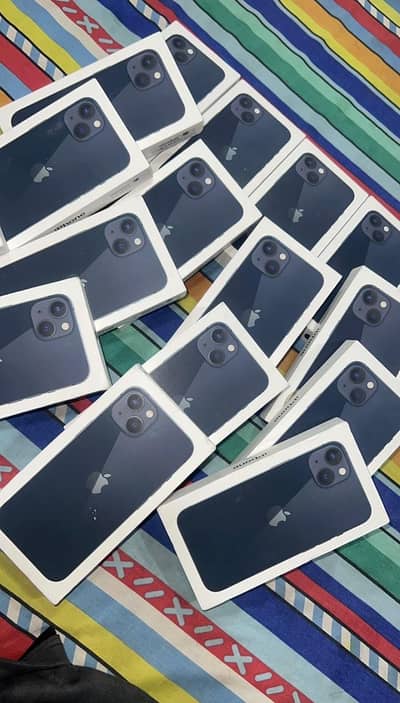 iPhone 13:JV (Box pack)