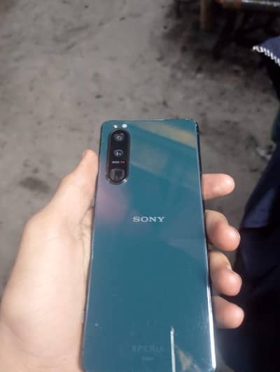 best device for camera and gaming with good battery backup