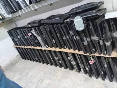 Computer led lcd starting price 15"to40" available