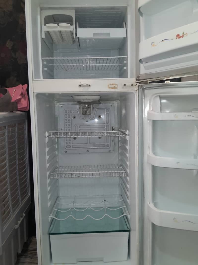 Waves refrigerator full size 4