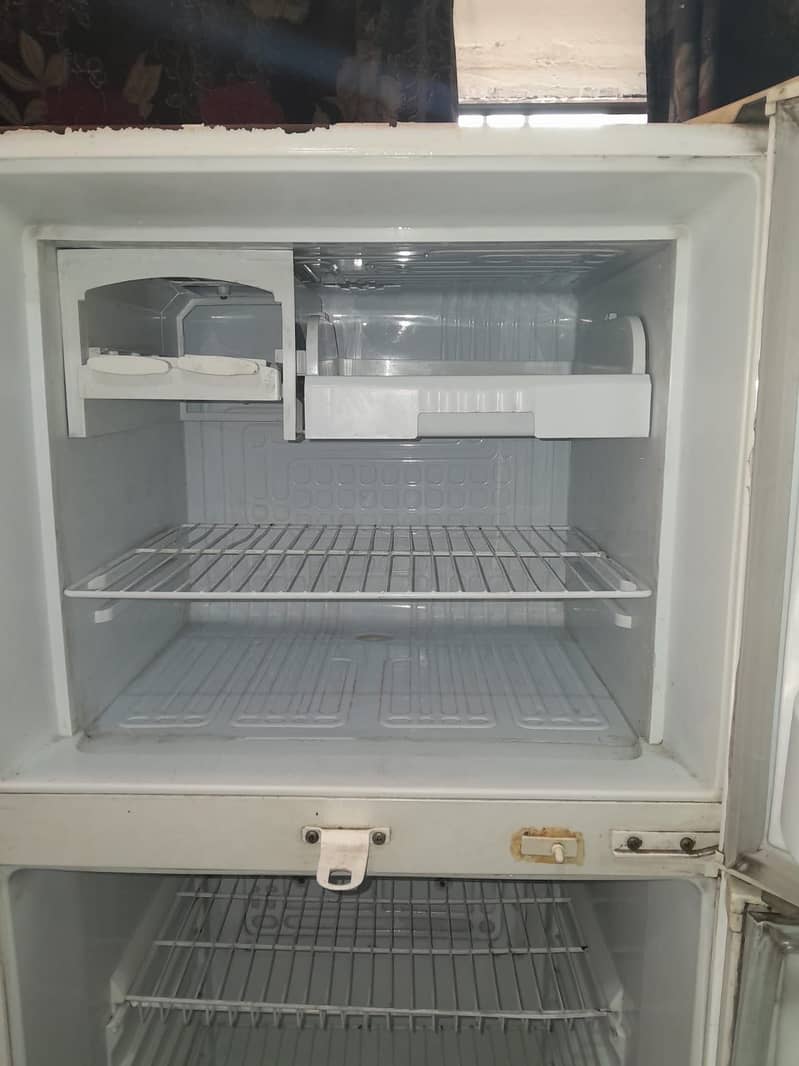 Waves refrigerator full size 9