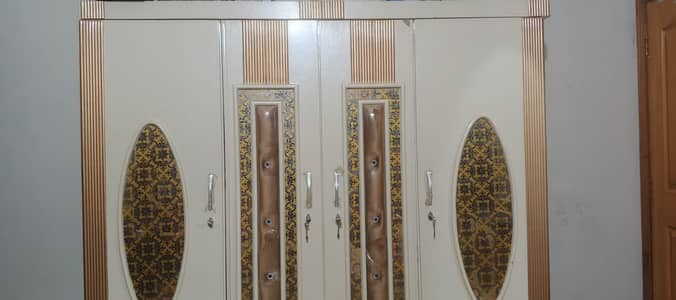 Complete 4-Piece Modern Bedroom & Display Set – Premium Cream & Gold