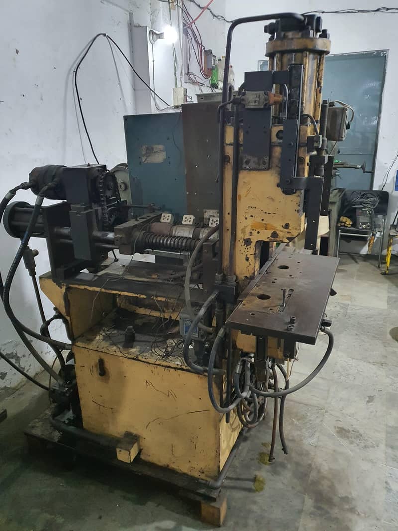 Injection Molding Machine (UK Made) 2