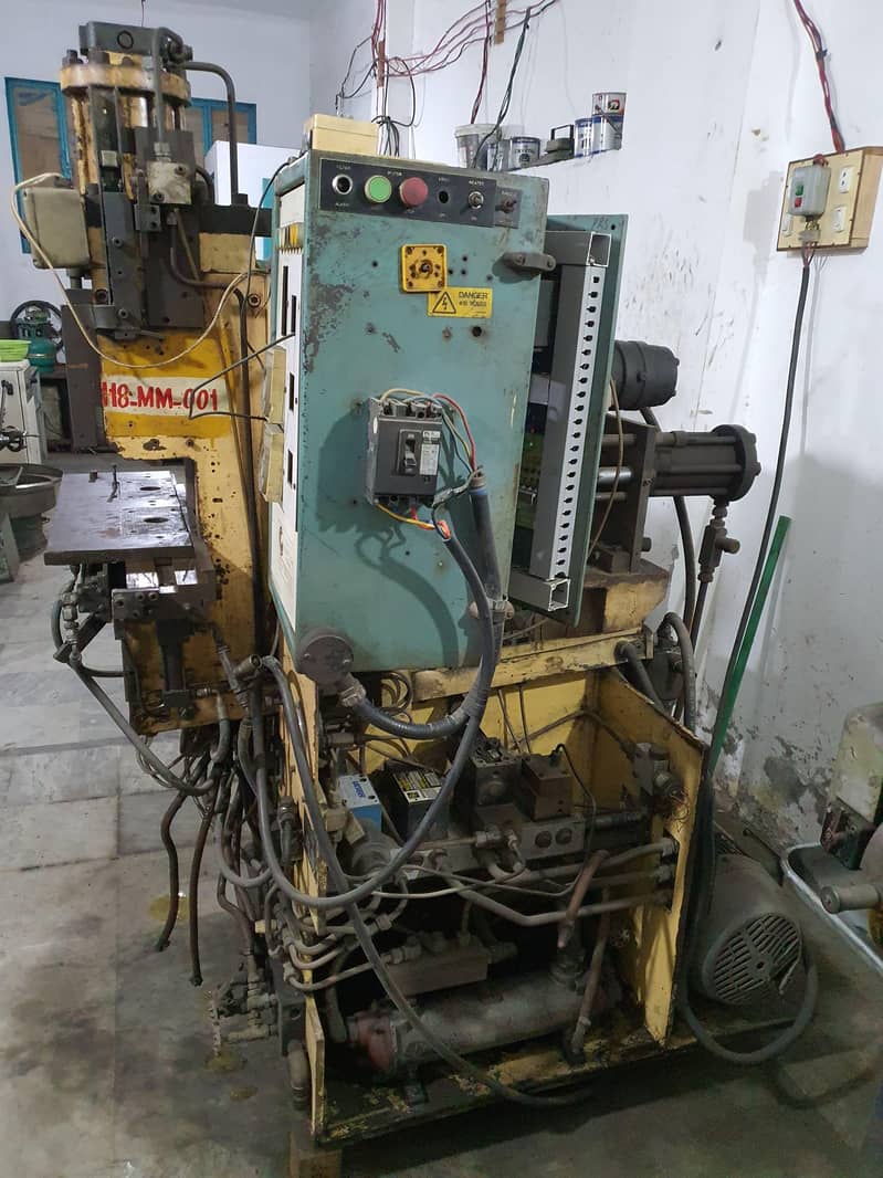 Injection Molding Machine (UK Made) 5