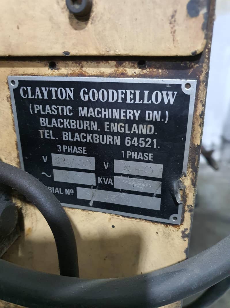 Injection Molding Machine (UK Made) 7