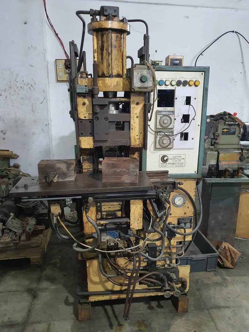 Injection Molding Machine (UK Made) 8
