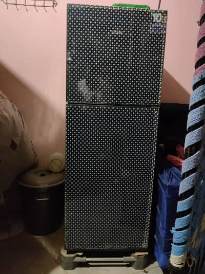 Haier fridge 276 medium only 6 month use
