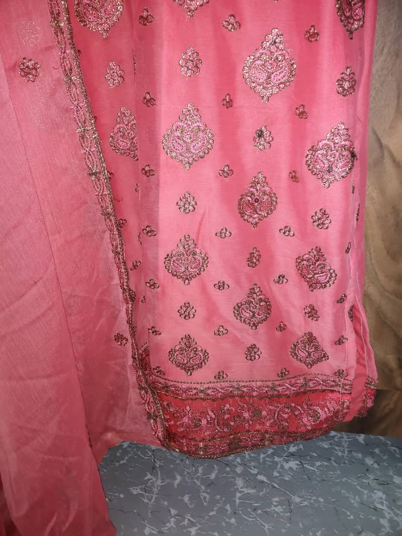 butifull shefon 3 PC suit. . . 4