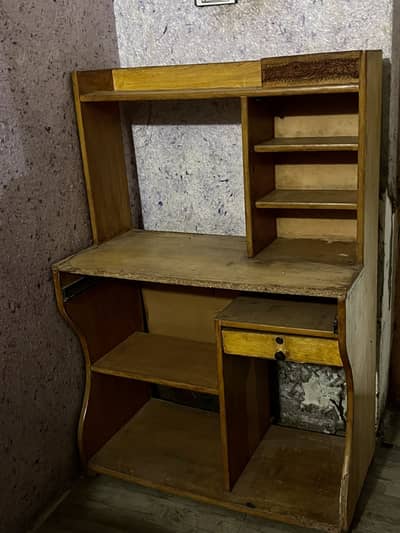 OFFICE TABLE FOR SALE