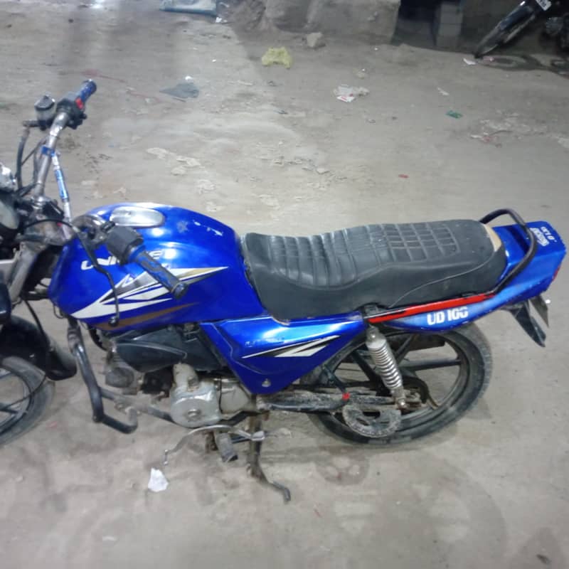 unique ud100karachi2012 6