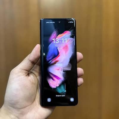 Samsung Z Fold 3 12/256 Memory Clear Display (Urgent Sale