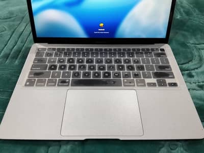 Macbook air m1, BC 45, BH 96%