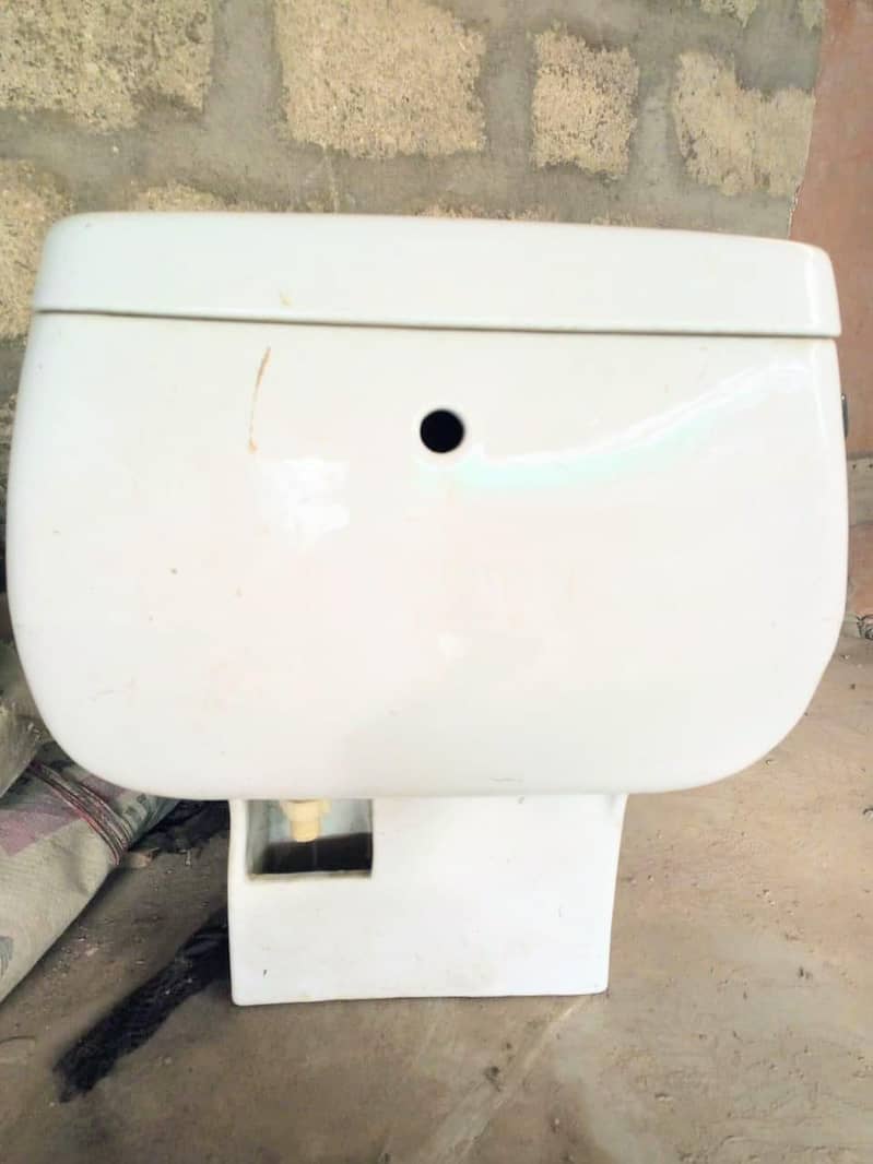 انگلش کموڈ سیٹ برائے فروخت – کنڈیشن 10/10 1