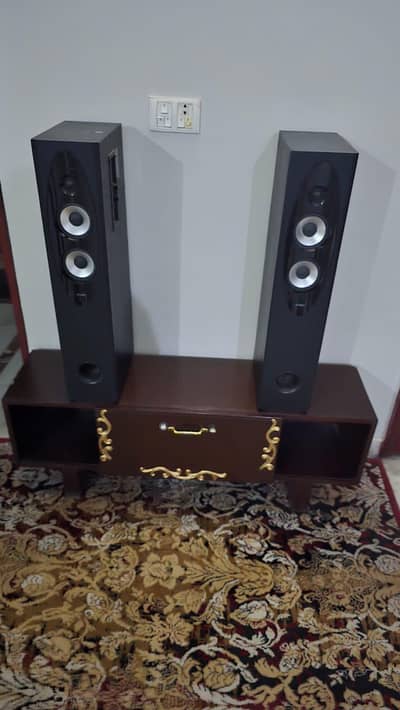 F&D sounds bofir out class bass 3:1 chanal  1 manth us  03022916197