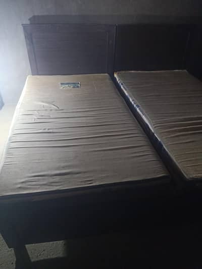 2 singl bed with matress