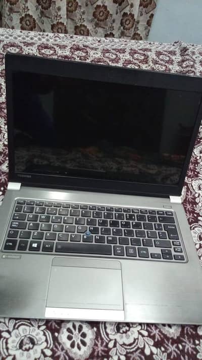 Toshiba dynabook R63/P