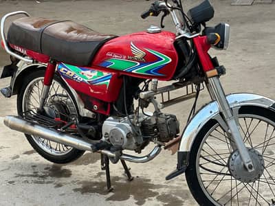 bike bilkul saf ha ingine wise ok Baki takriban 1 rupy ka bhe Kam ni