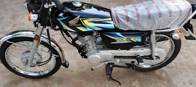 CG 125 BLACK ZERO CANDITION