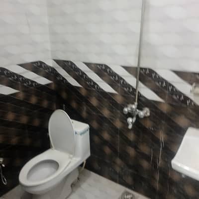 Upper poction available for rent in afsha colony range road rwp