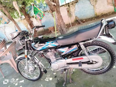 125 bike lush condition for sale