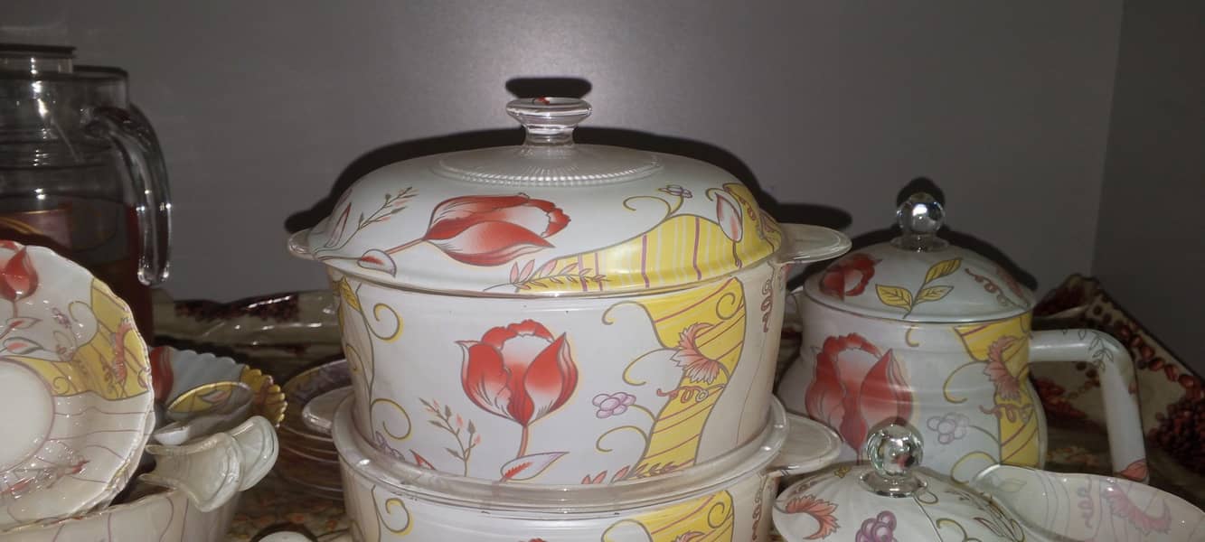 dinner set, cake set and bowels 5