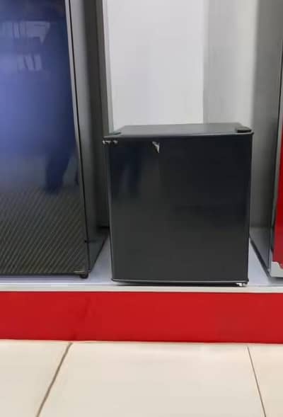Mini fridge