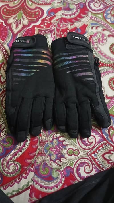 imported bike gloves 3 pair full water proof or worm gloves