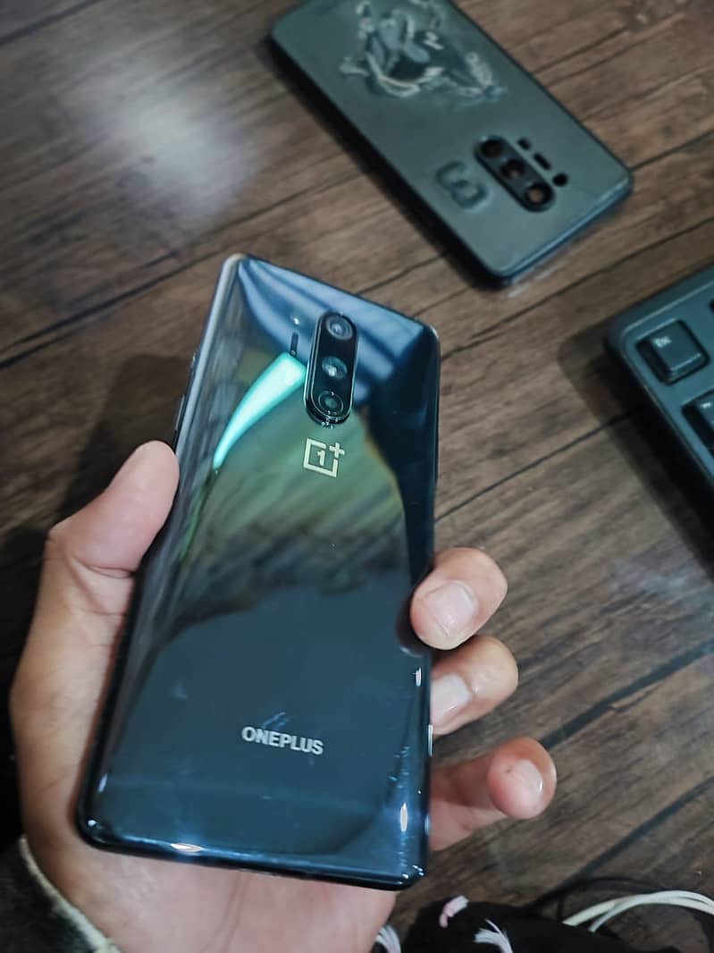 One Plus 8 Pro 0