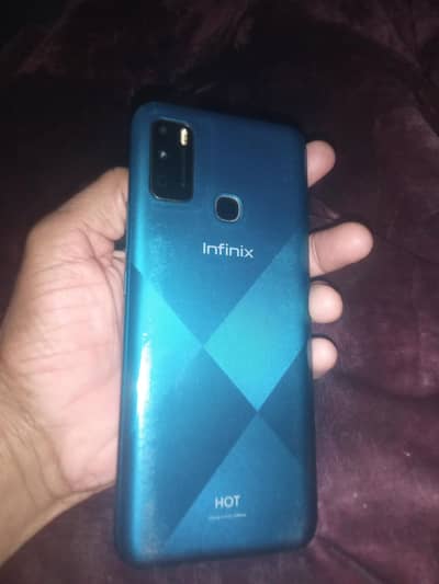 Infinix Hot 9 play 4GB 64GB normal condition set open hai box sath hai