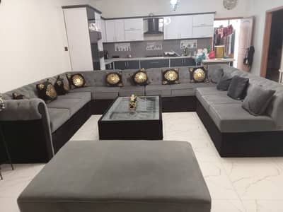 12 seater Black&Grey U-Shaped sofa with coffee Table & Cushions