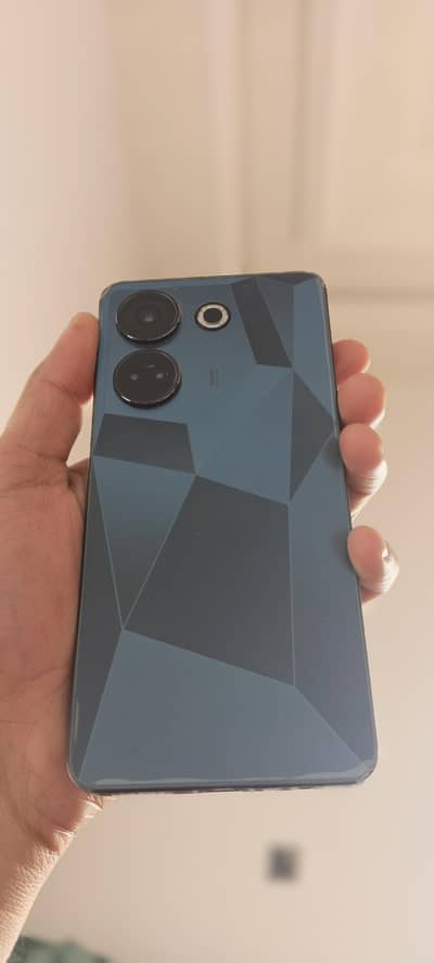 Tecno Camon 20 with full box