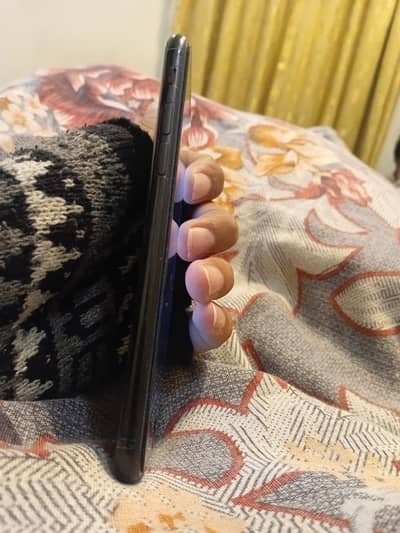 Iphone se 2020 128GB. Urgent sale