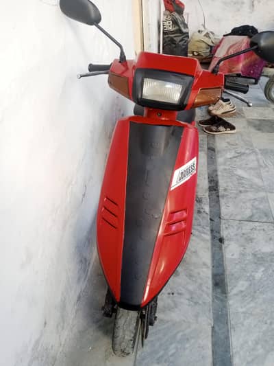 49cc Suzuki Scooty