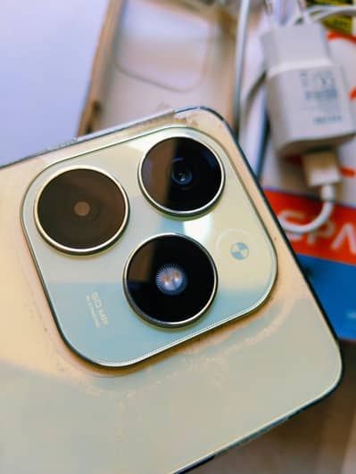 spark 20 8+8/256gb complete box exchng possible