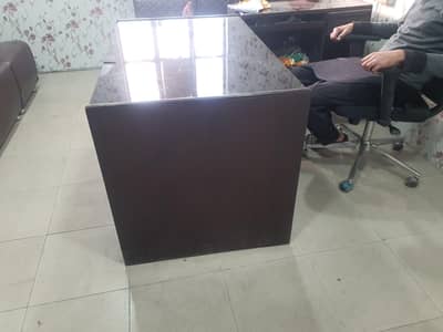 office Counter With side table