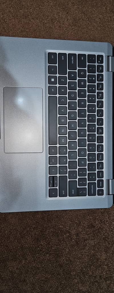 11th generation  core i5, 16/256