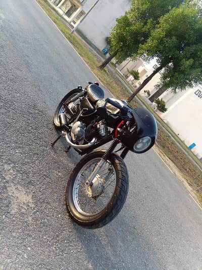 Suzuki GS 150 Upgraded into Cafe Racer  | Suzuki GS 150 Modified