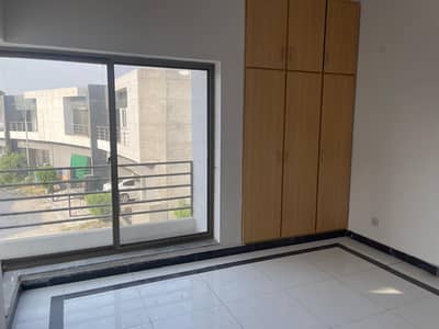 5 MARLA INDEPENDENT HOUSE AVAILABLE FOR RENT