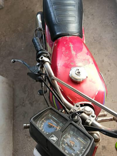 Honda Cg 125 2017 Model Color Red