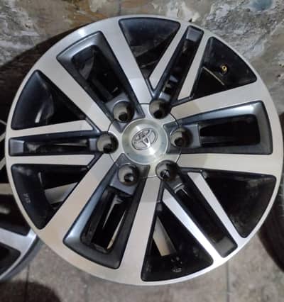 18 inch Toyota Genuine Rims