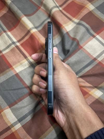iPhone 16 brand new only 6 cc